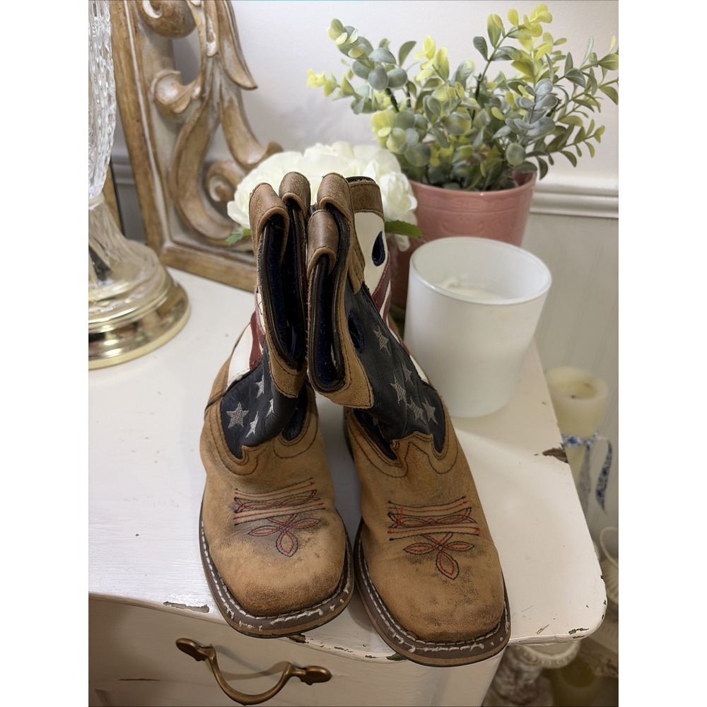 Cody James Boys' Leather USA Flag Western Boots  Broad Square Toe Youth 10.5